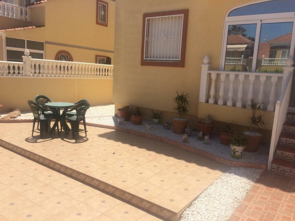 Torrevieja, La Torreta Ground Floor Apartment With Large Private Patio Garden מראה חיצוני תמונה